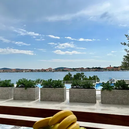 Juric 2 Apartman *