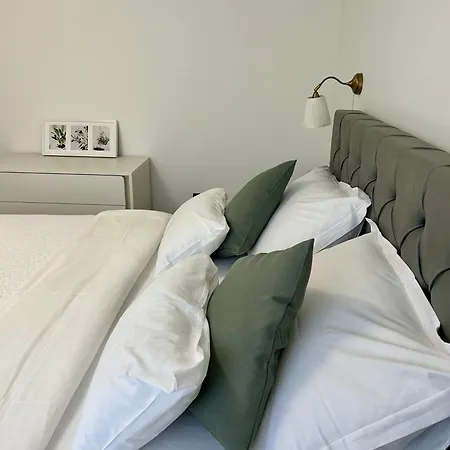 Juric 2 Apartman Brodarica